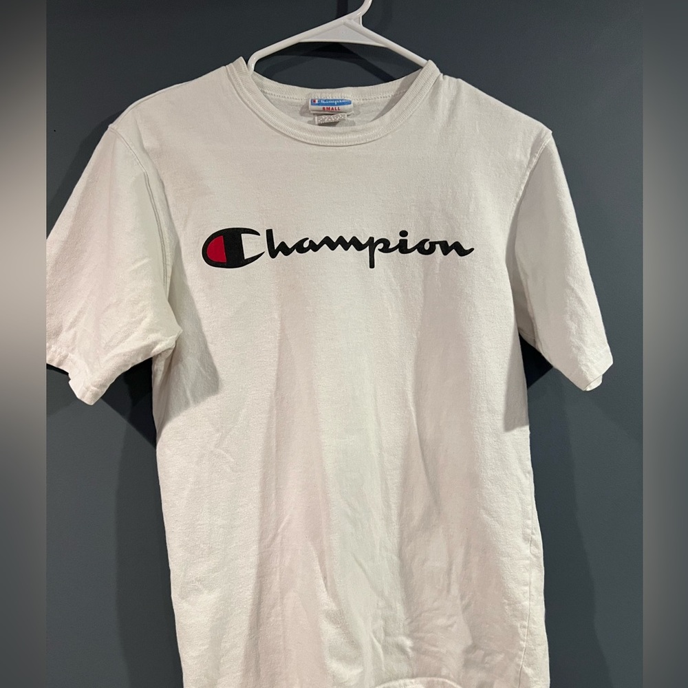 White champion t shirt
